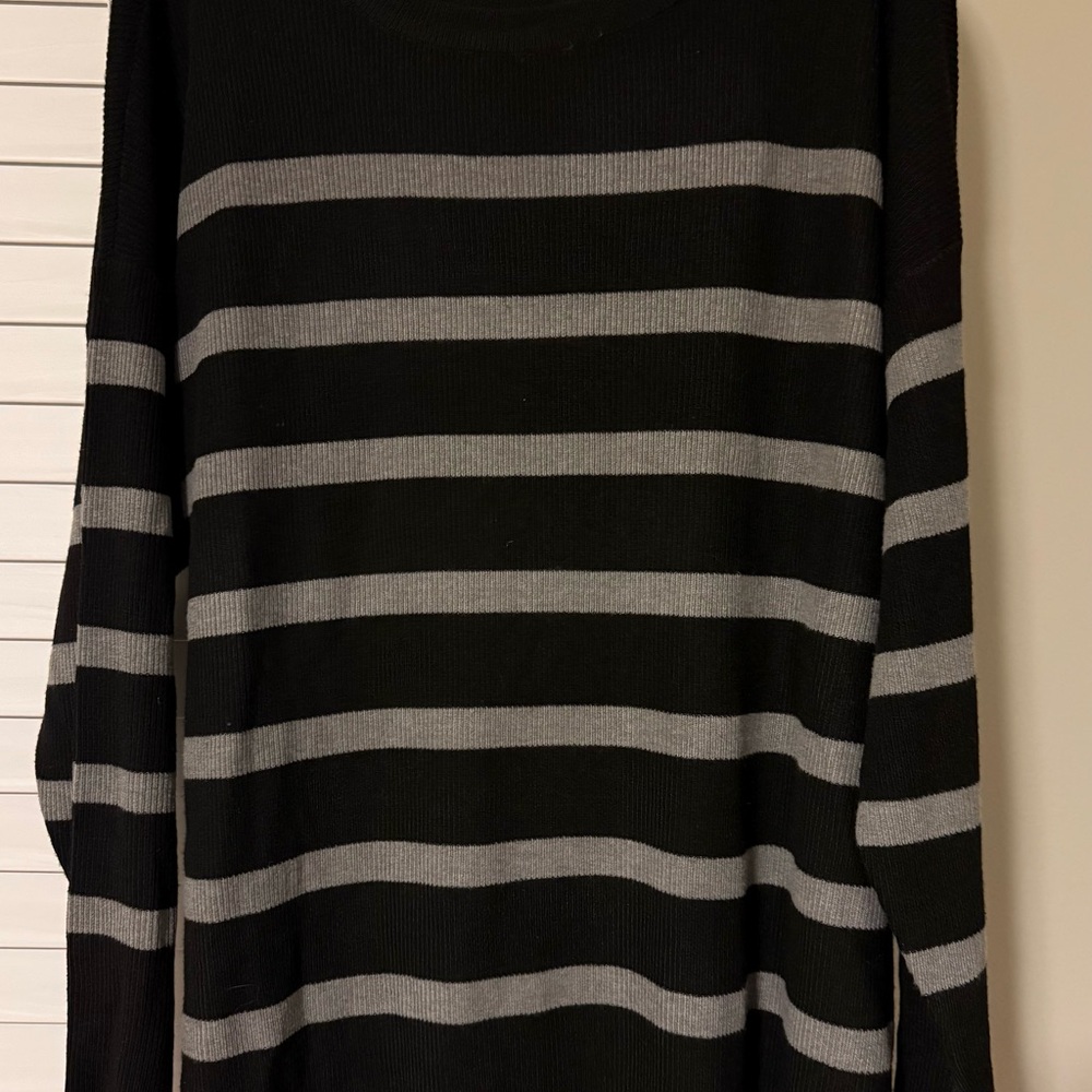 Maurices Black and Gray Striped Light Sweater Side slit. XL